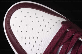 WMNS Air Jordan 1 AJ1 Retro High OG  - Bordeaux