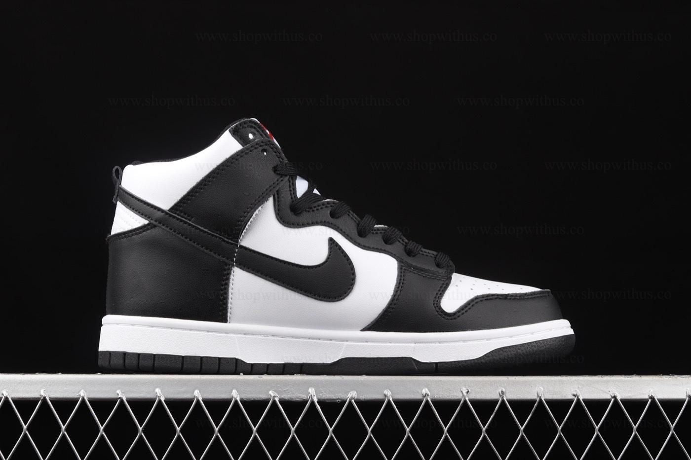 NikeWMNS Dunk High - Panda