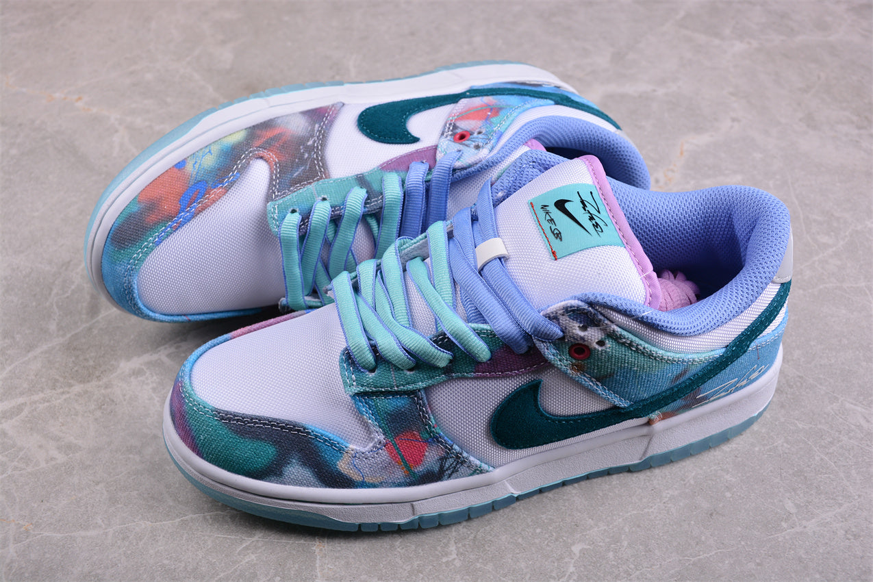 Futura Laboratories x NikeMens Dunk Low - Bleached Aqua