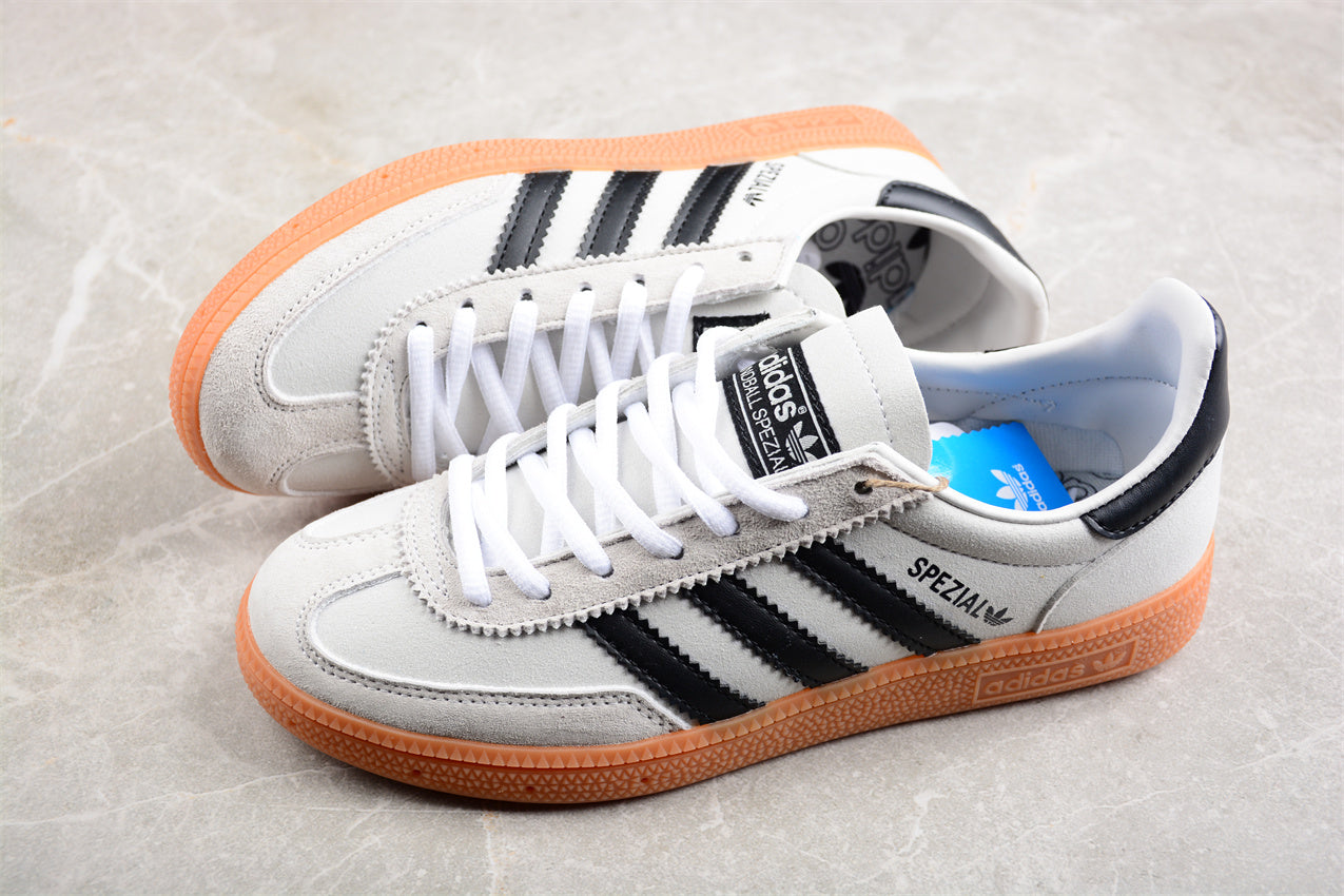 adidasMens Handball Spezial - Light Beige