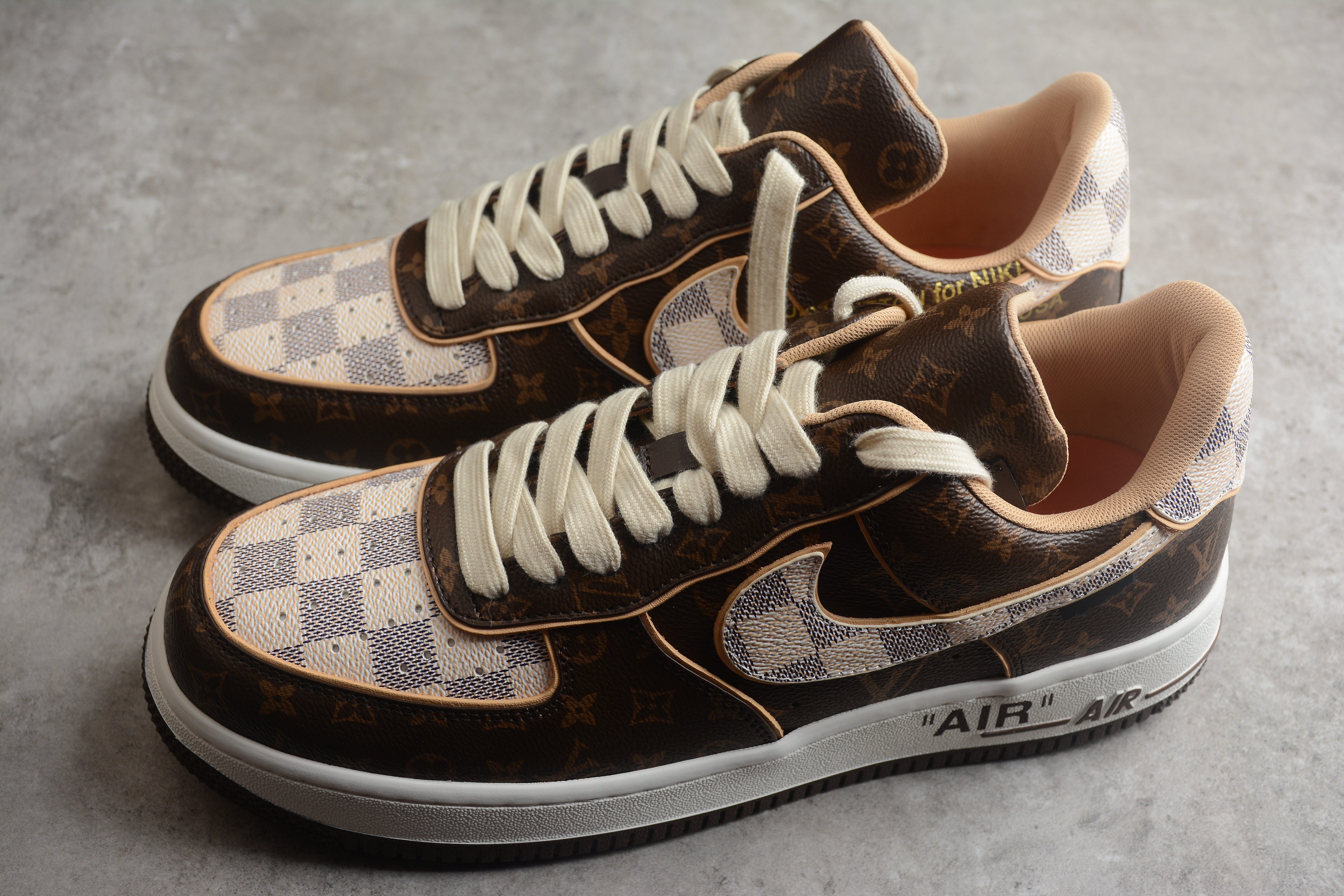 NikeMens Air Force x LouisVuitton - Brown