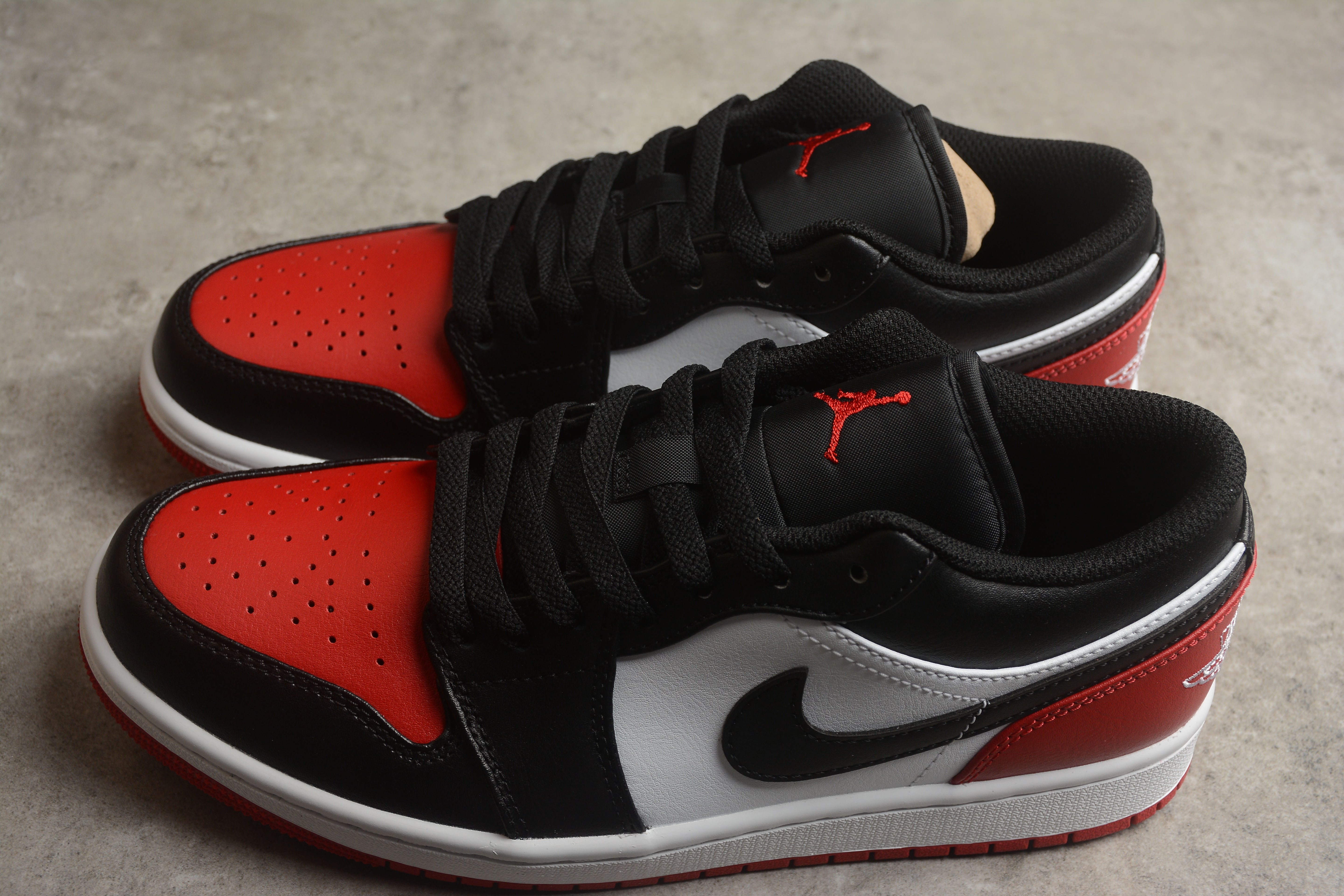 Air Jordan 1 AJ1 Low - Bred Toe