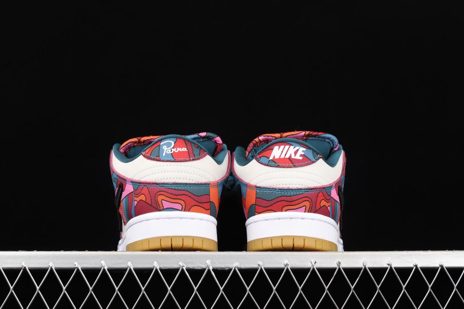 NikeWMNS SB Dunk Low Pro - Parra Abstract Art