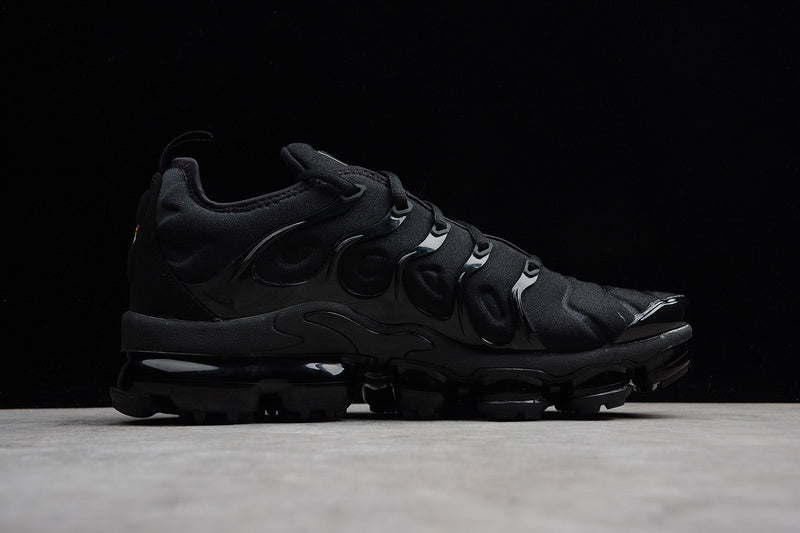 NikeMens Air Vapormax Plus - Triple Black