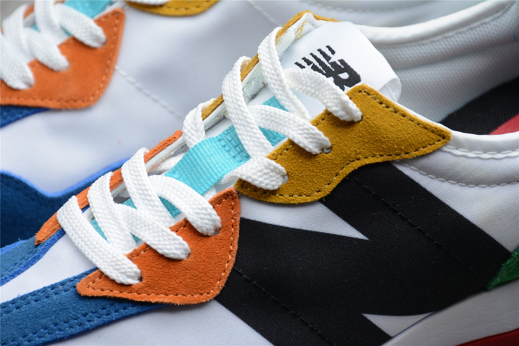 New Balance 327 PBA - White/Multi