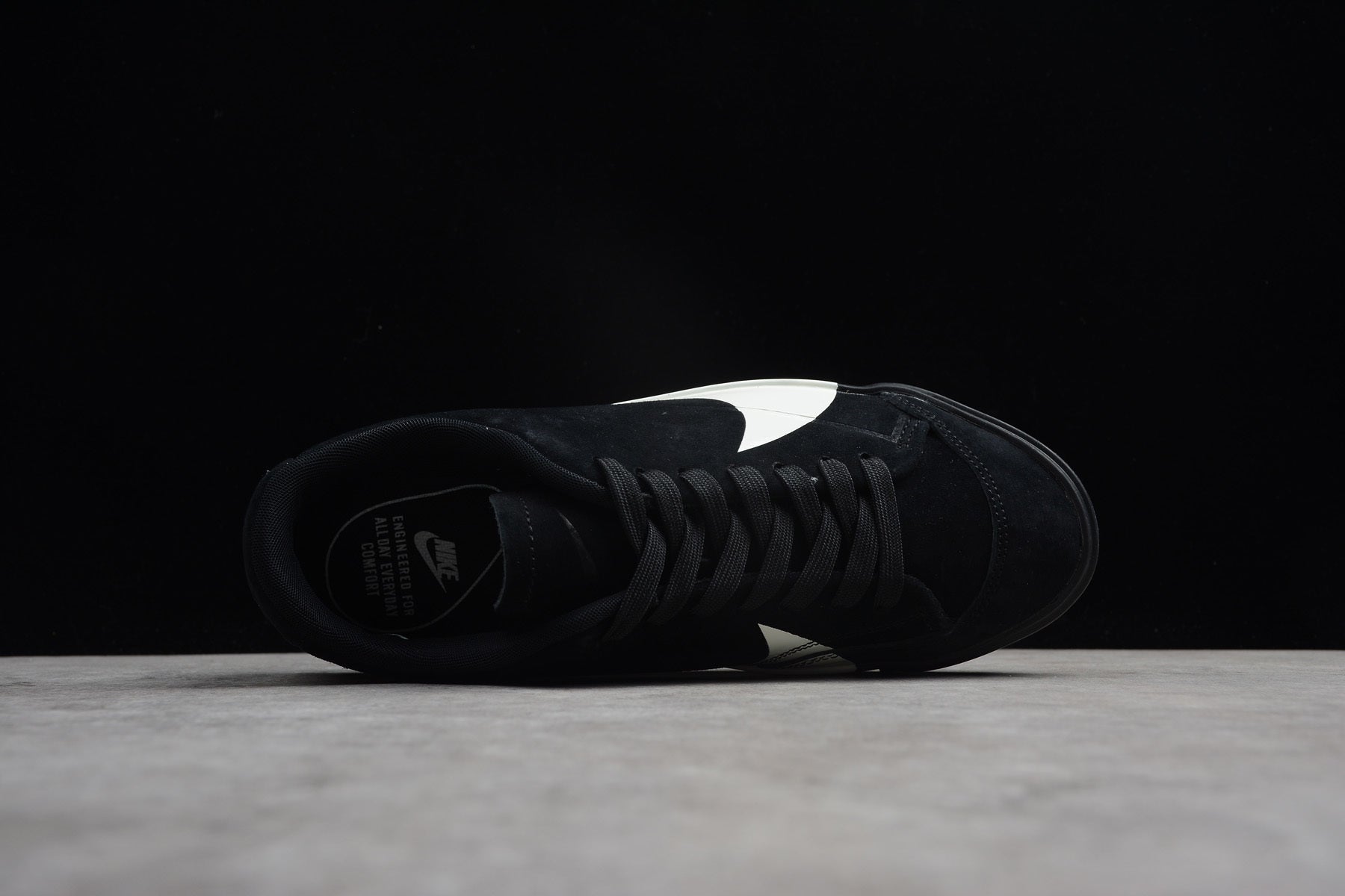 NikeUnisex Blazer City Low LX - "Black White"