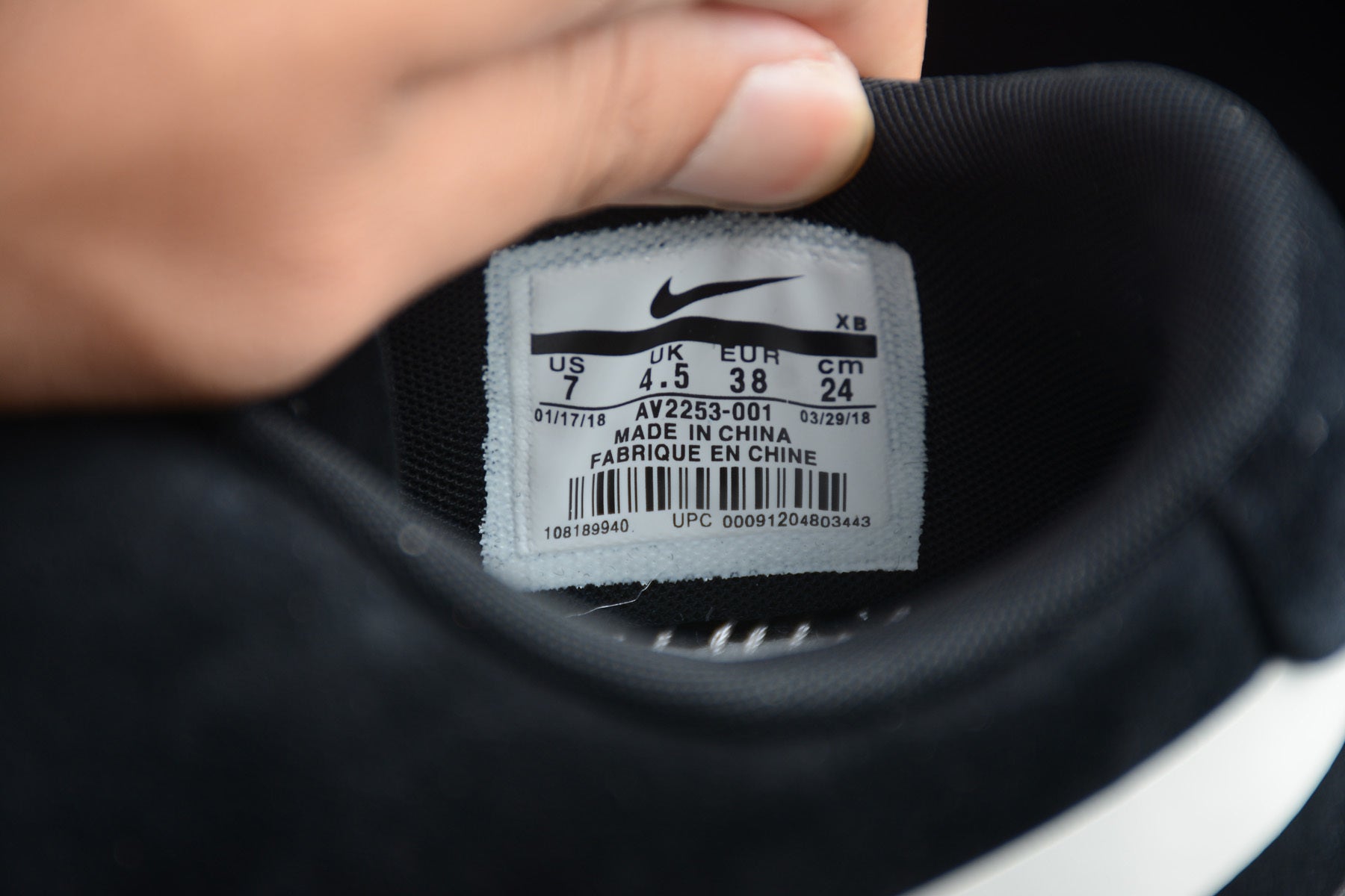 NikeUnisex Blazer City Low LX - "Black White"
