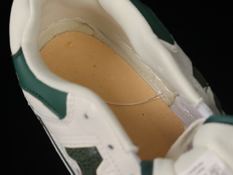 New Balance 550 - Evergreen White
