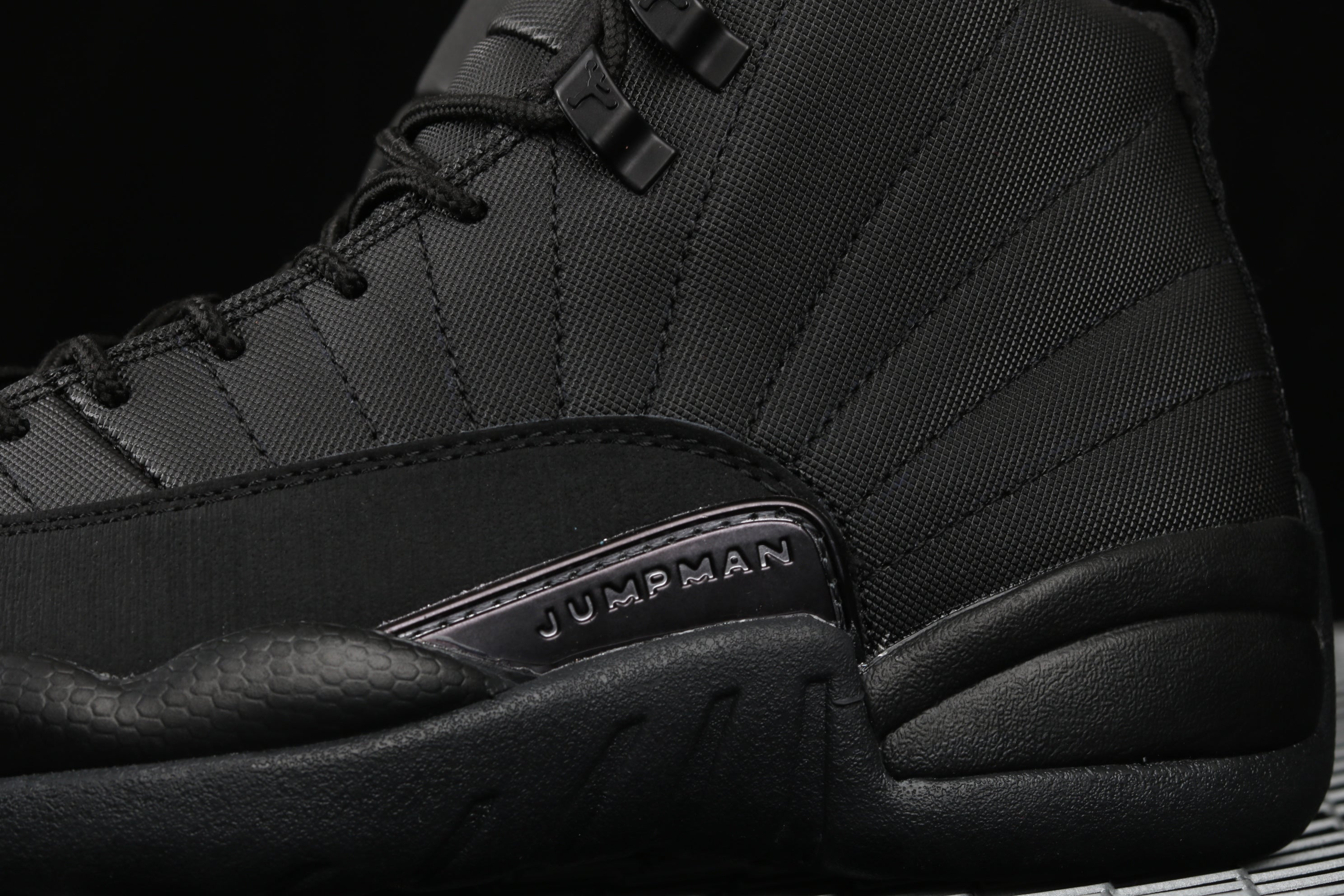 Air Jordan 12 AJ12 Retro - Winter Black
