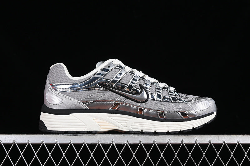 NikeUnisex P-6000 -  Metallic Silver