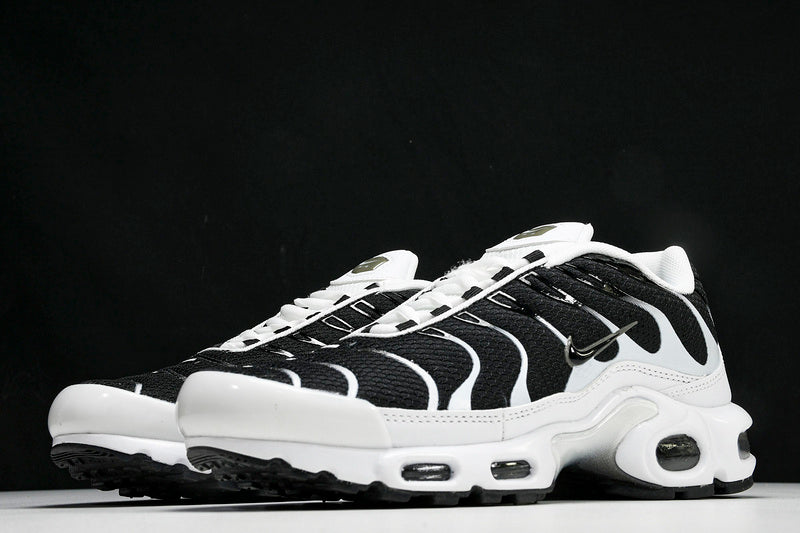 NikeMens Air Max Plus - Black/White