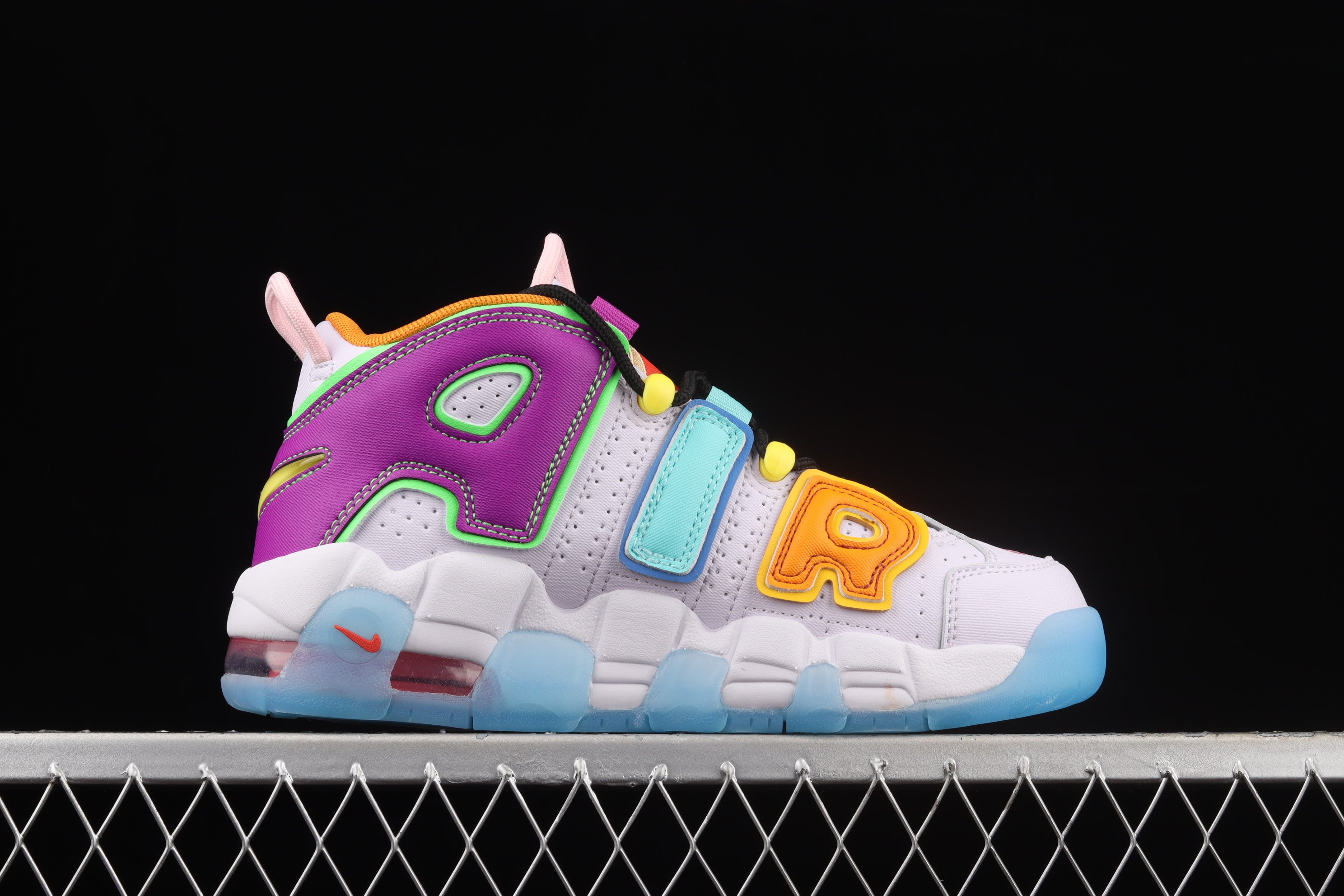 NikeUnisex Uptempo - Multi-Color