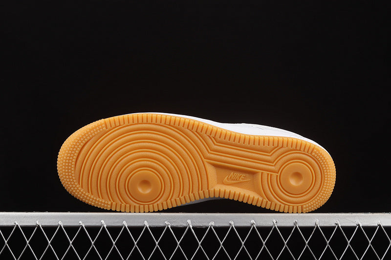 NikeUnisex Air Force 1 AF1 Low '07 - White Gum