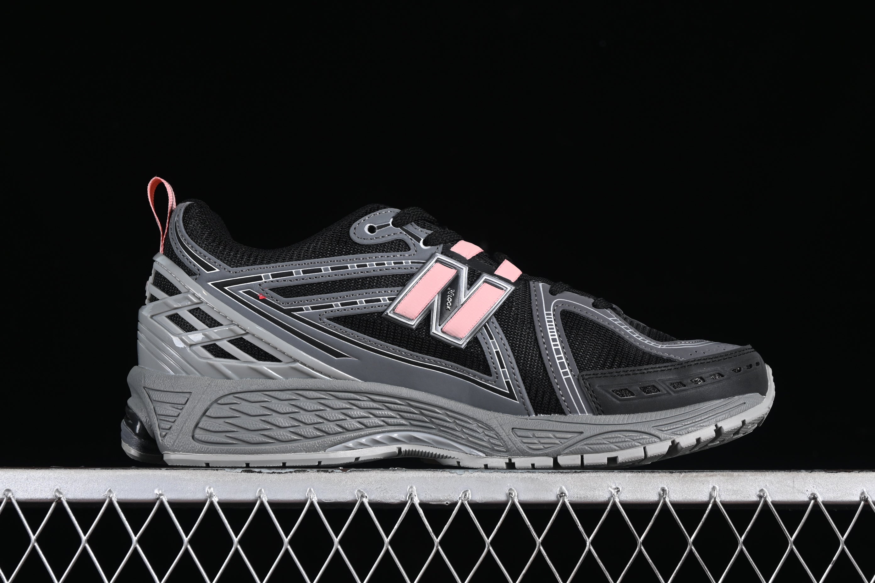 New Balance 1906R - Black/Pink Moon