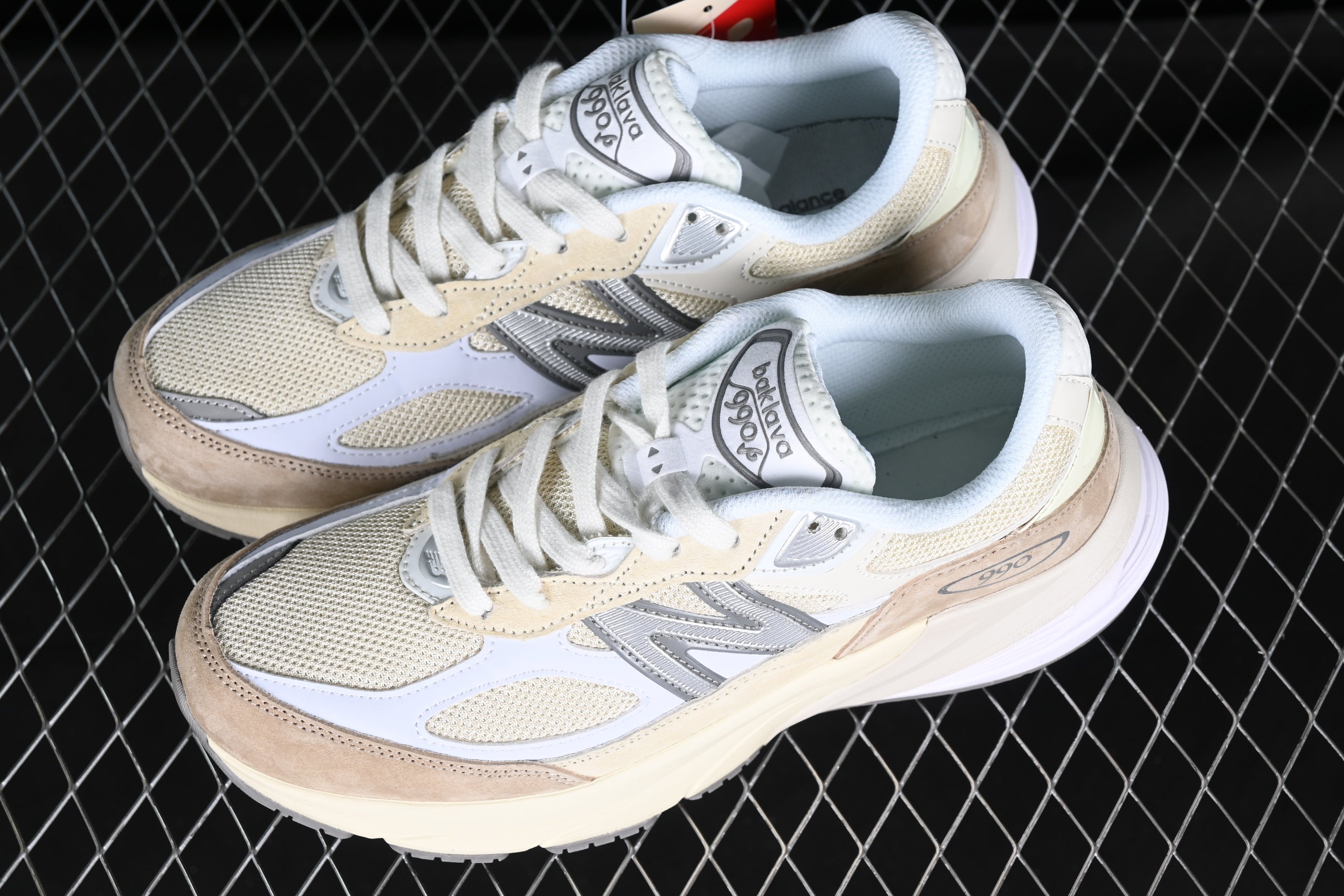 New Balance 990V6 - Desert Sand