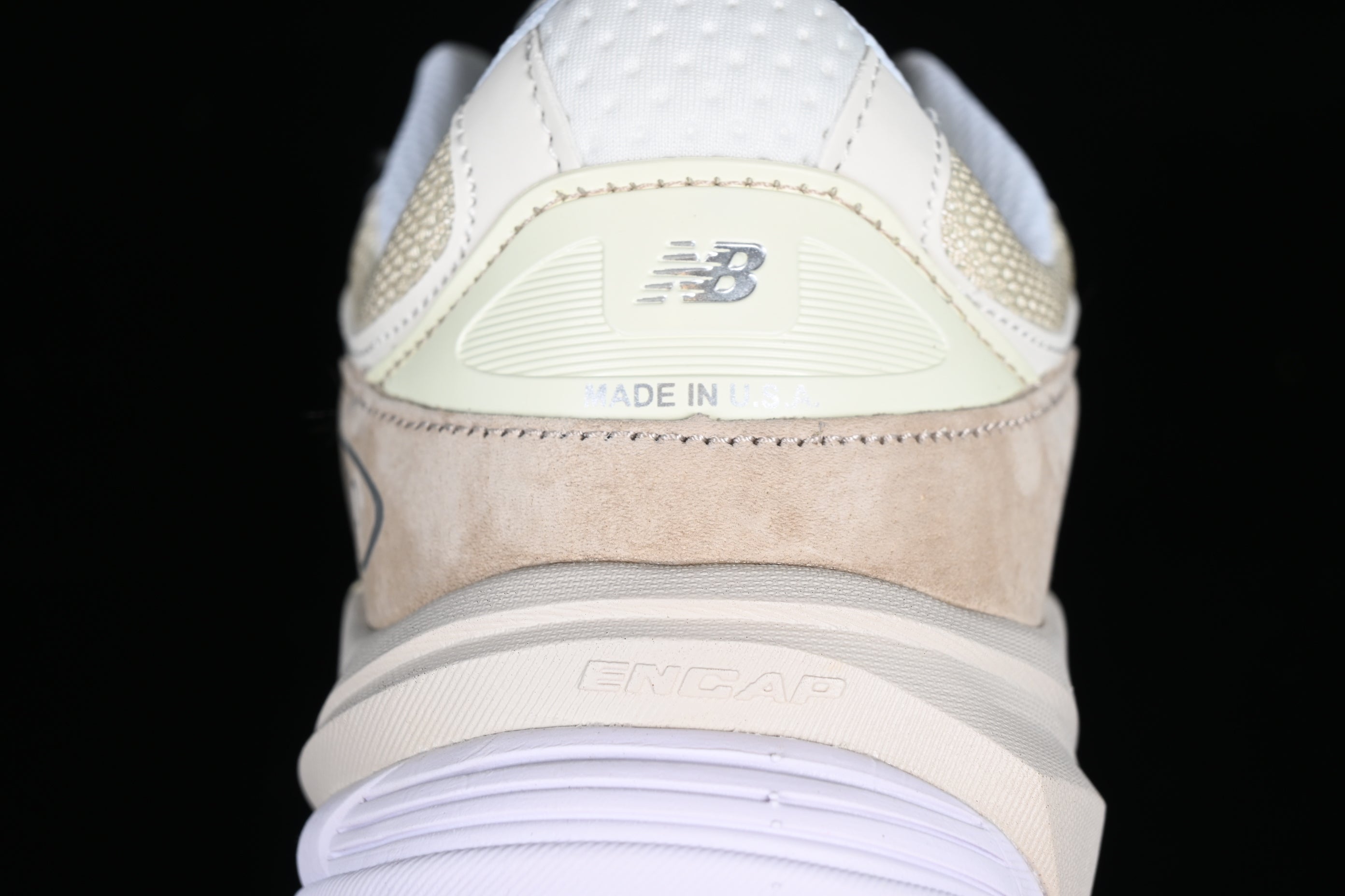 New Balance 990V6 - Desert Sand