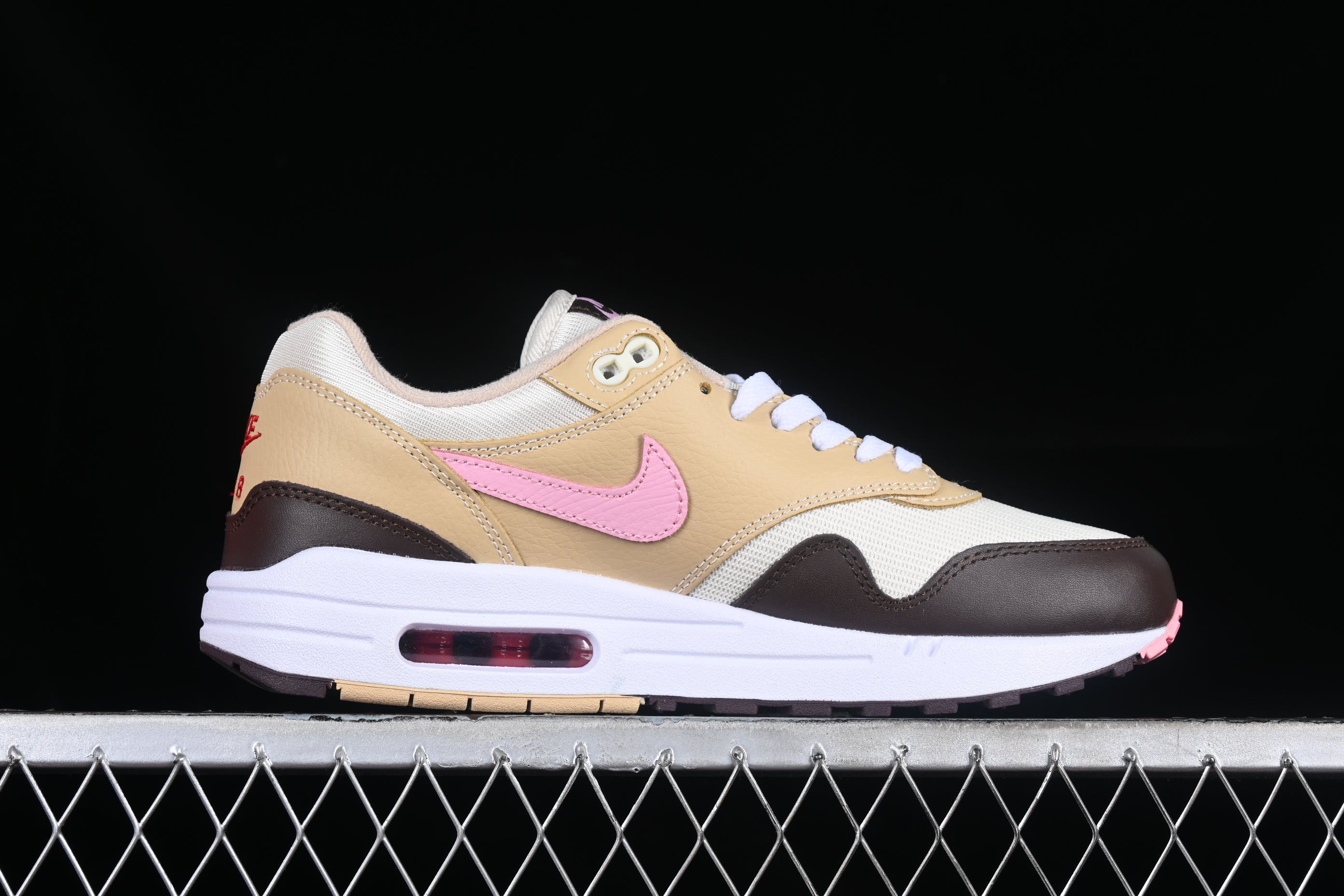 NikeWMNS Air Max 1 AM1 Valentine's Day -  Scoops Up Stussy