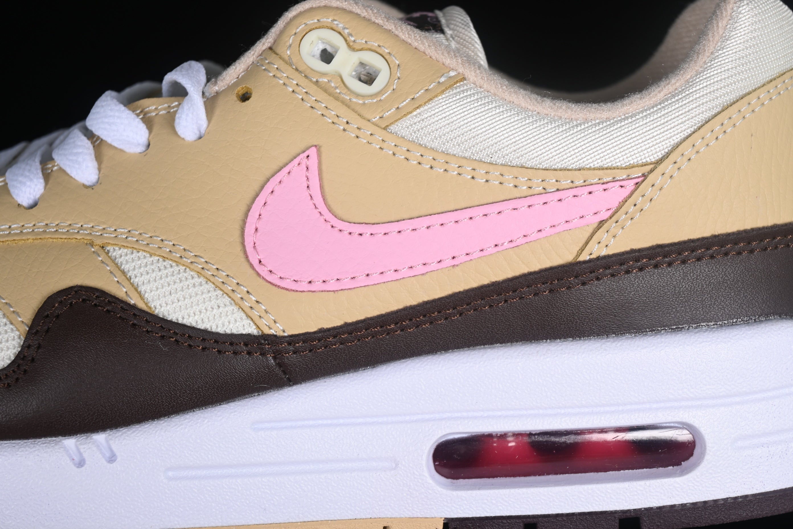 NikeWMNS Air Max 1 AM1 Valentine's Day -  Scoops Up Stussy