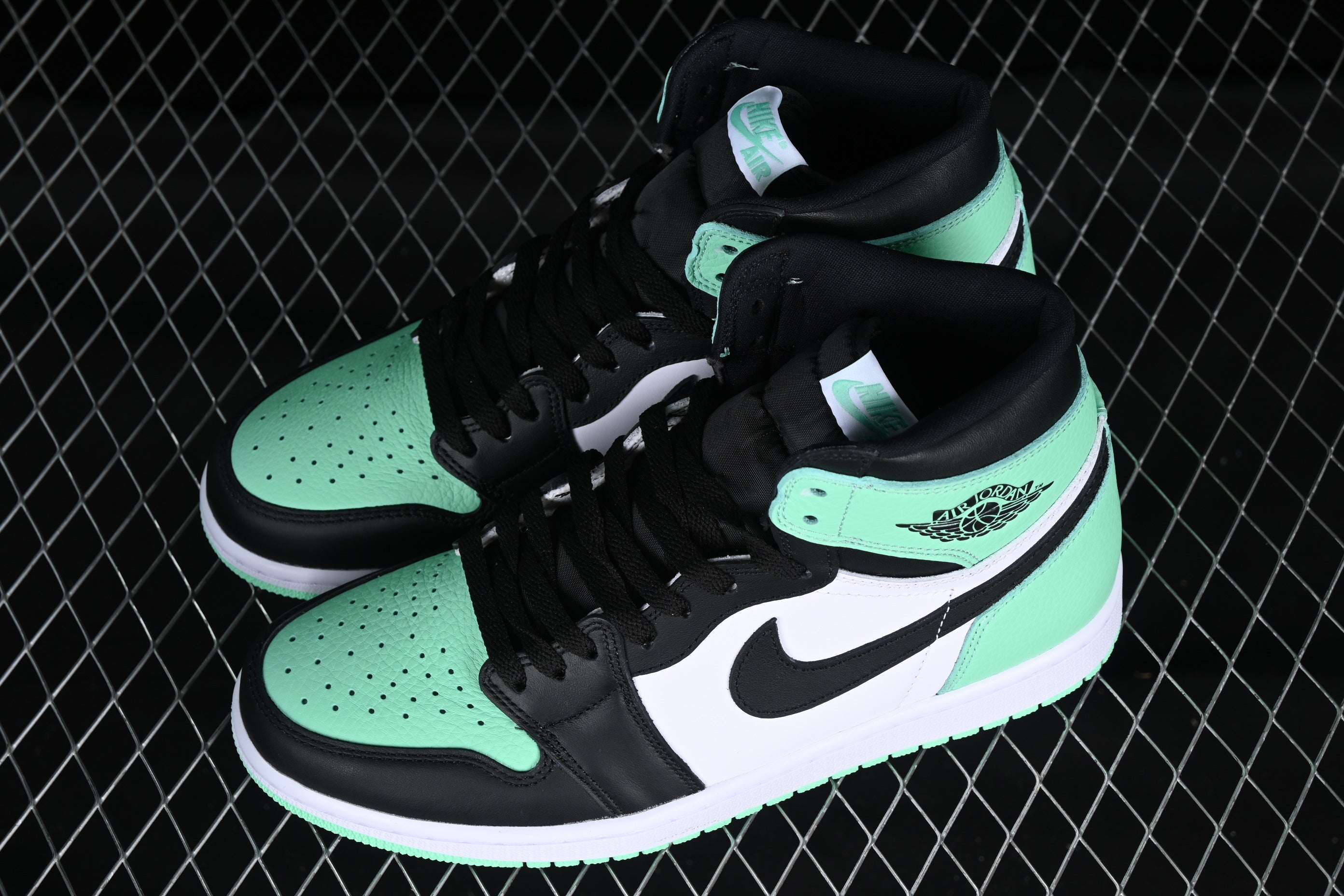 Air Jordan 1 AJ1 High - Green Glow