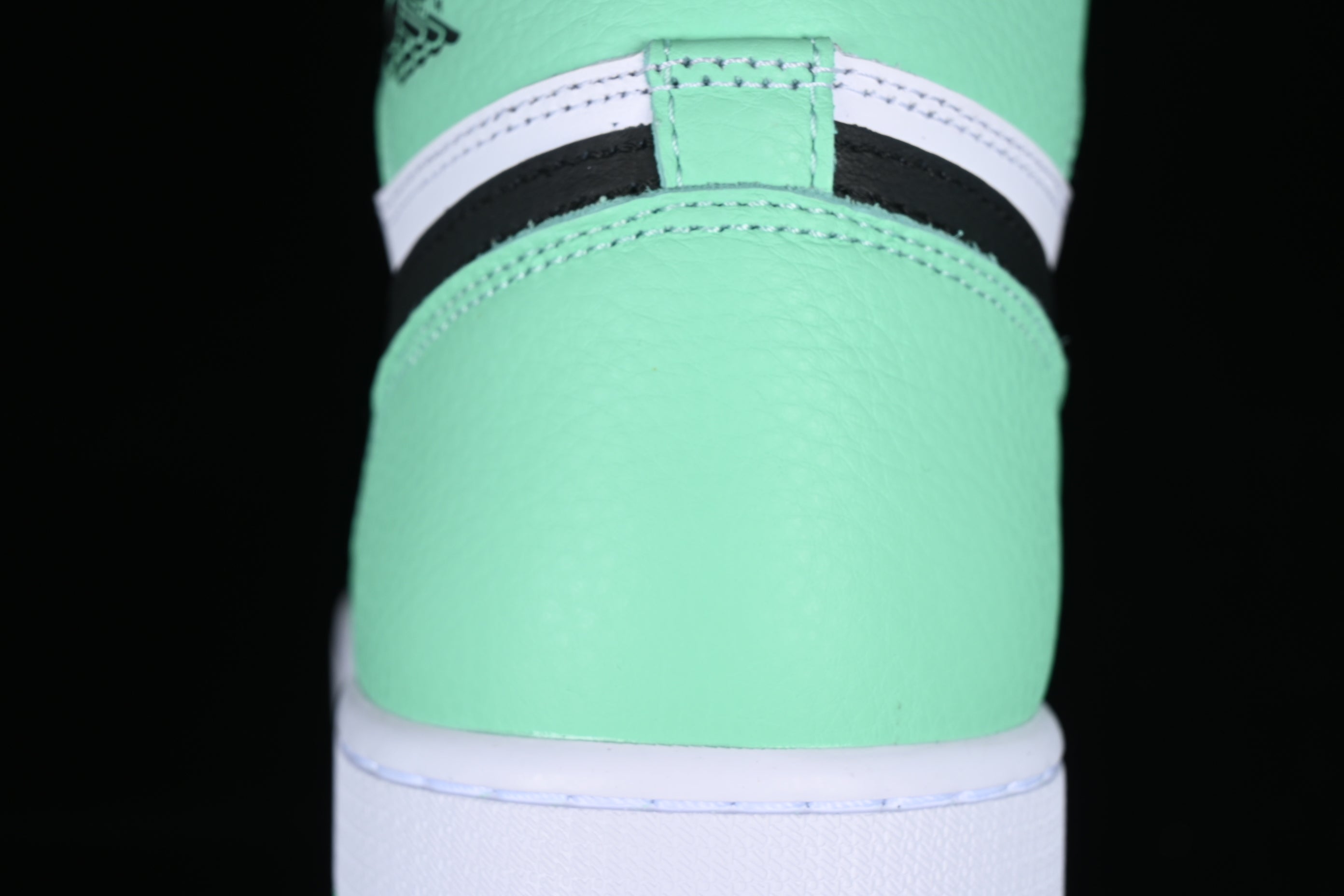 Air Jordan 1 AJ1 High - Green Glow