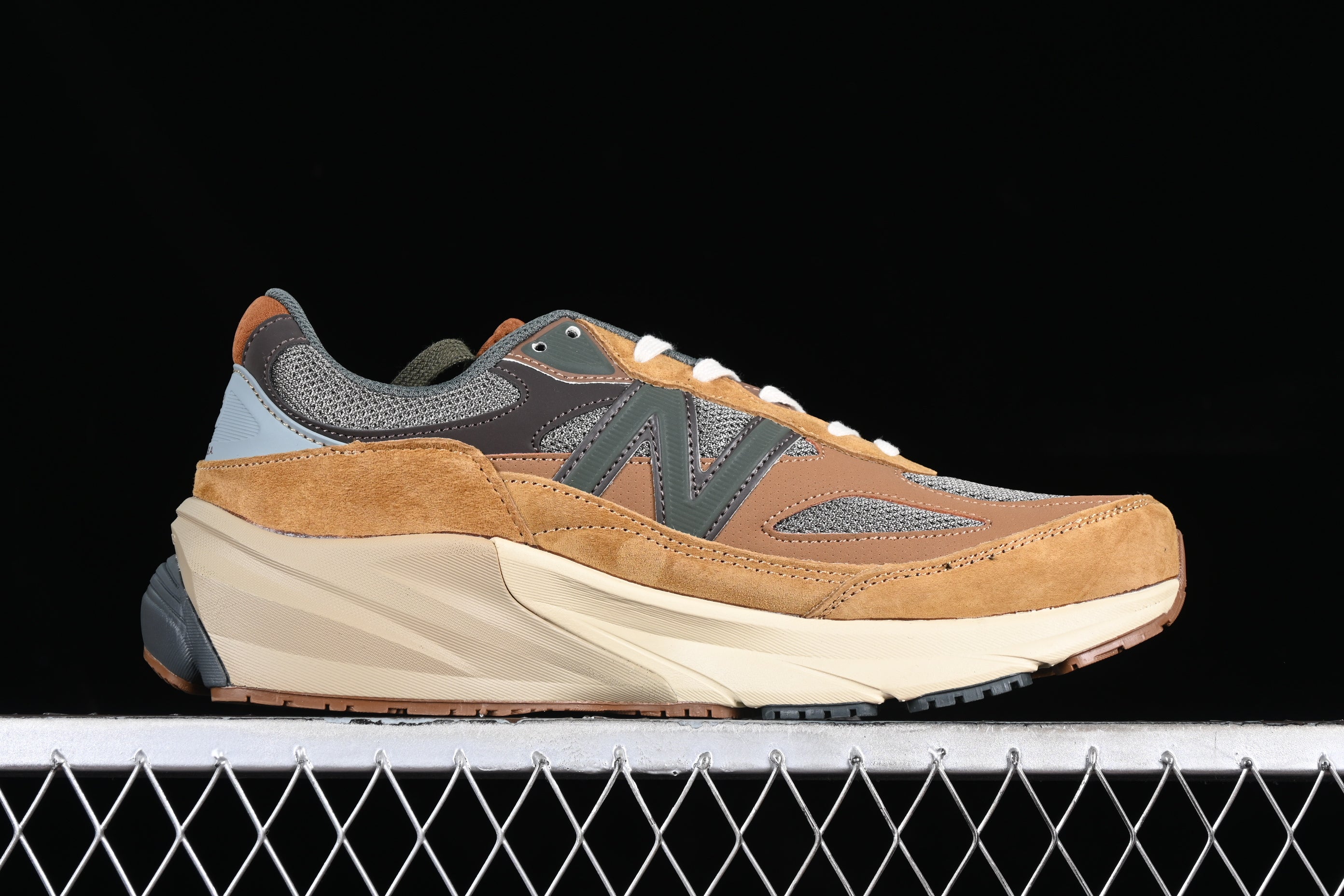 New Balance 990 - Carhartt WIP