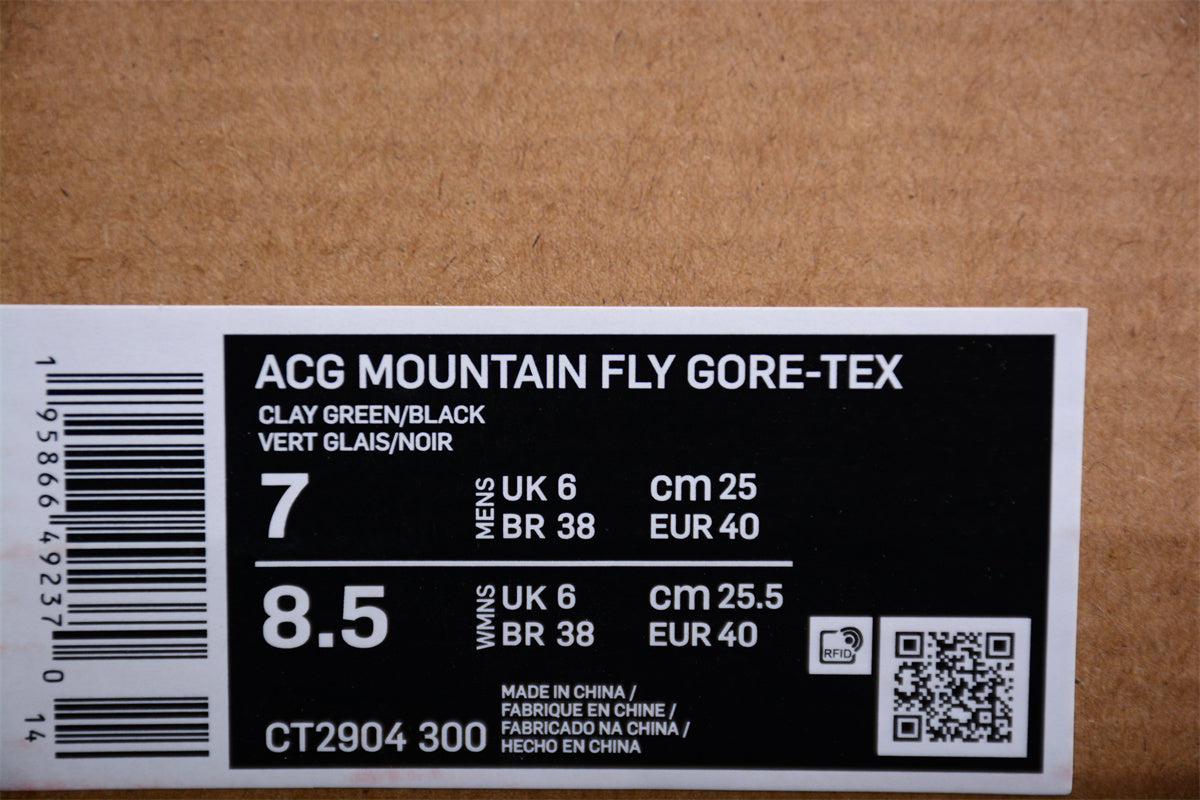 NikeMens Acg GoreTex - Mountain Fly