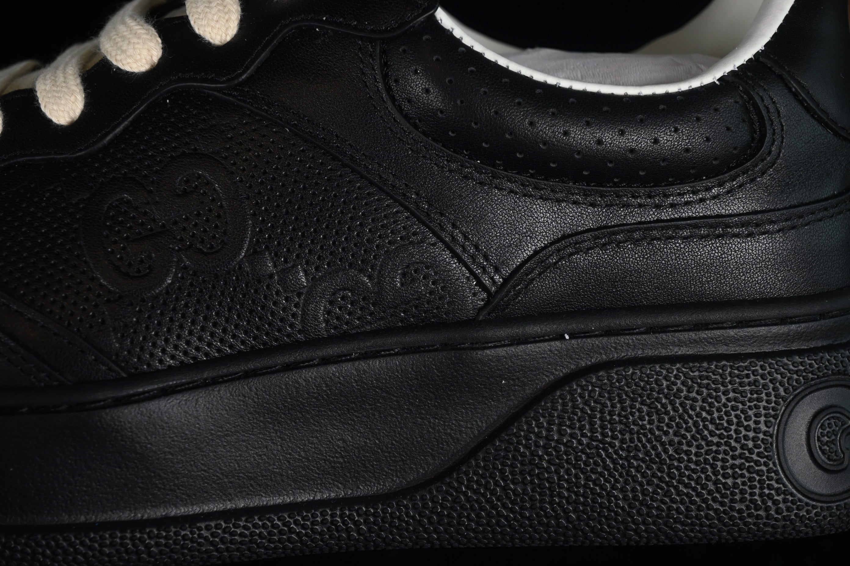 GucciMens GG Embossed - Black