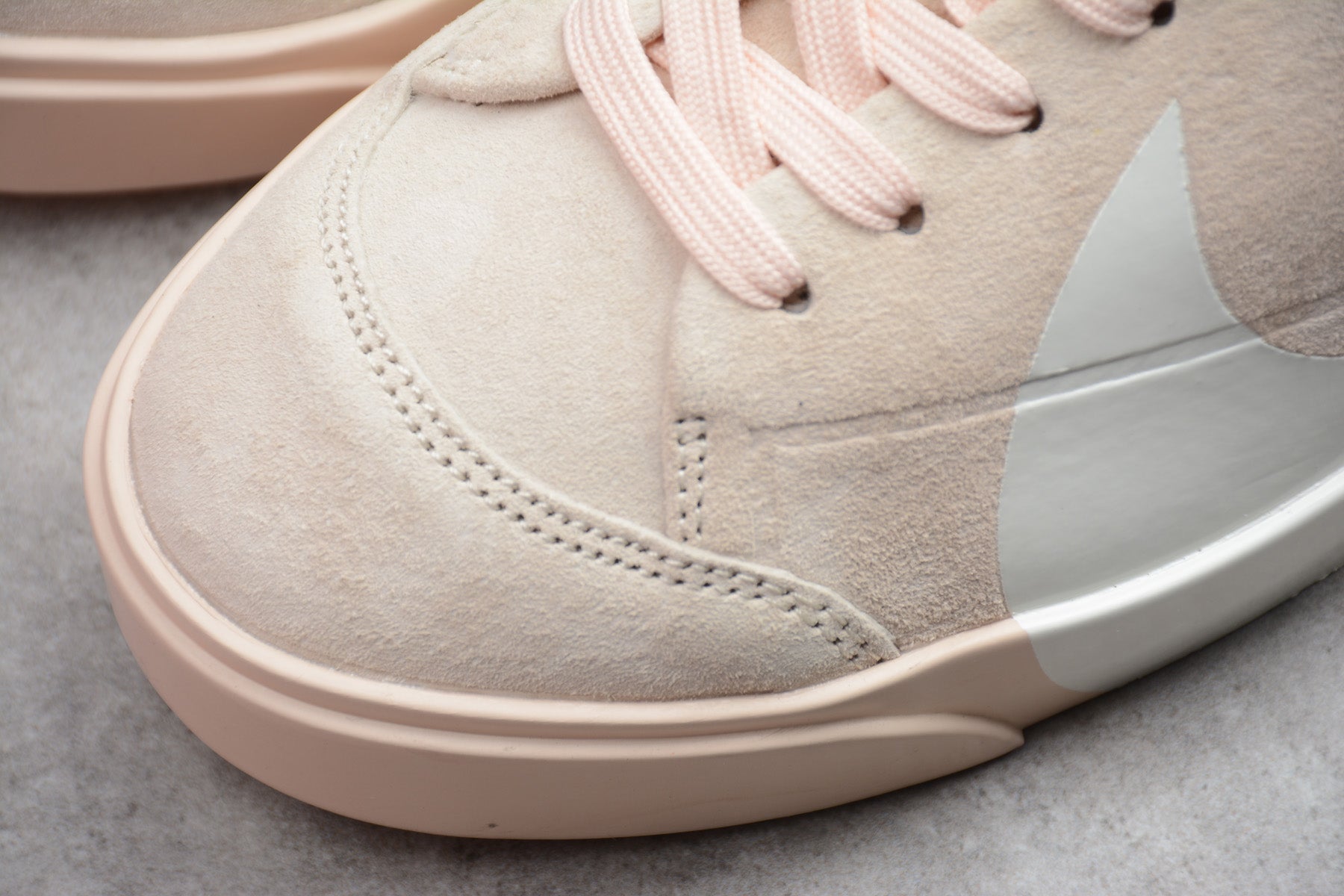 NikeWMNS Blazer City Low LX - Guava Ice