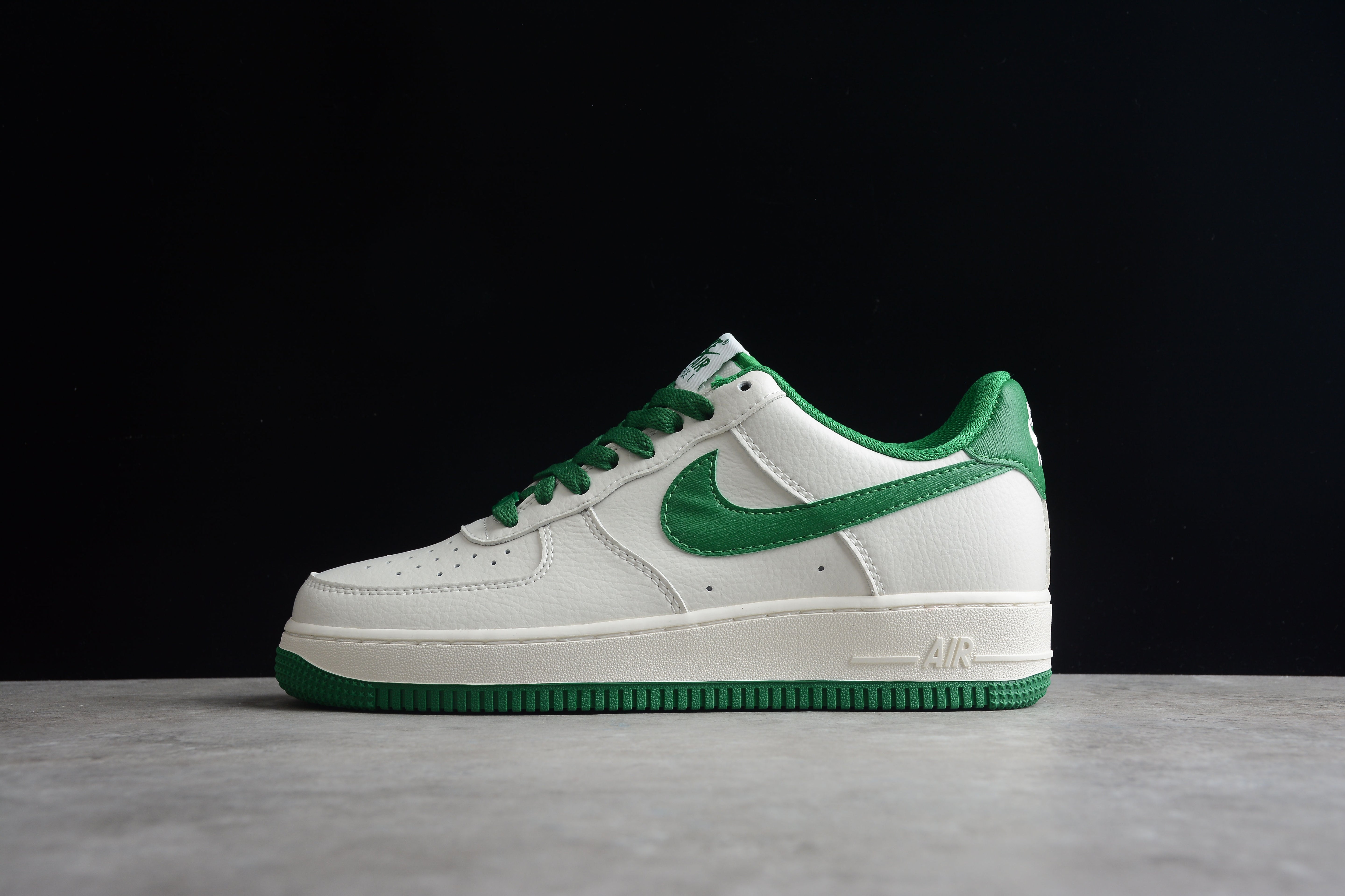 NikeMens Air Force 1 AF1  - White Malachite