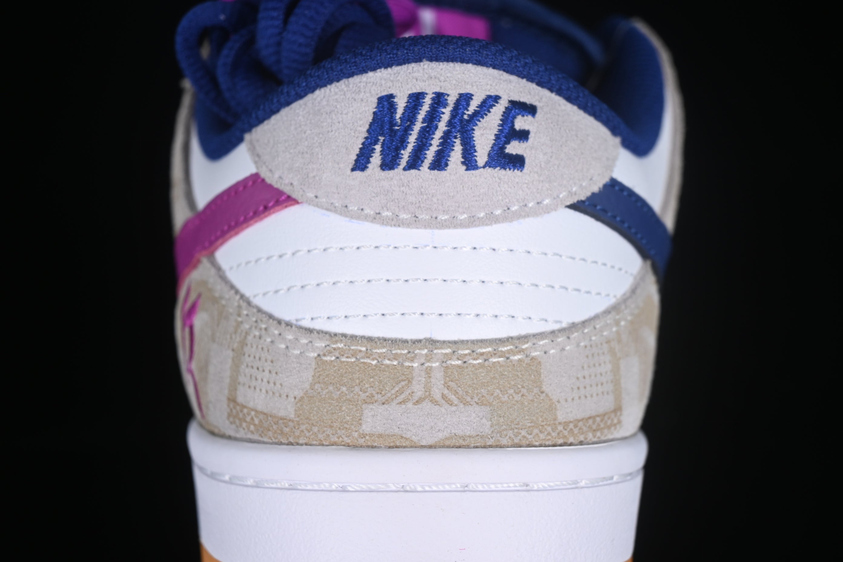 Rayssa Leal x NikeSB Dunk Low - White