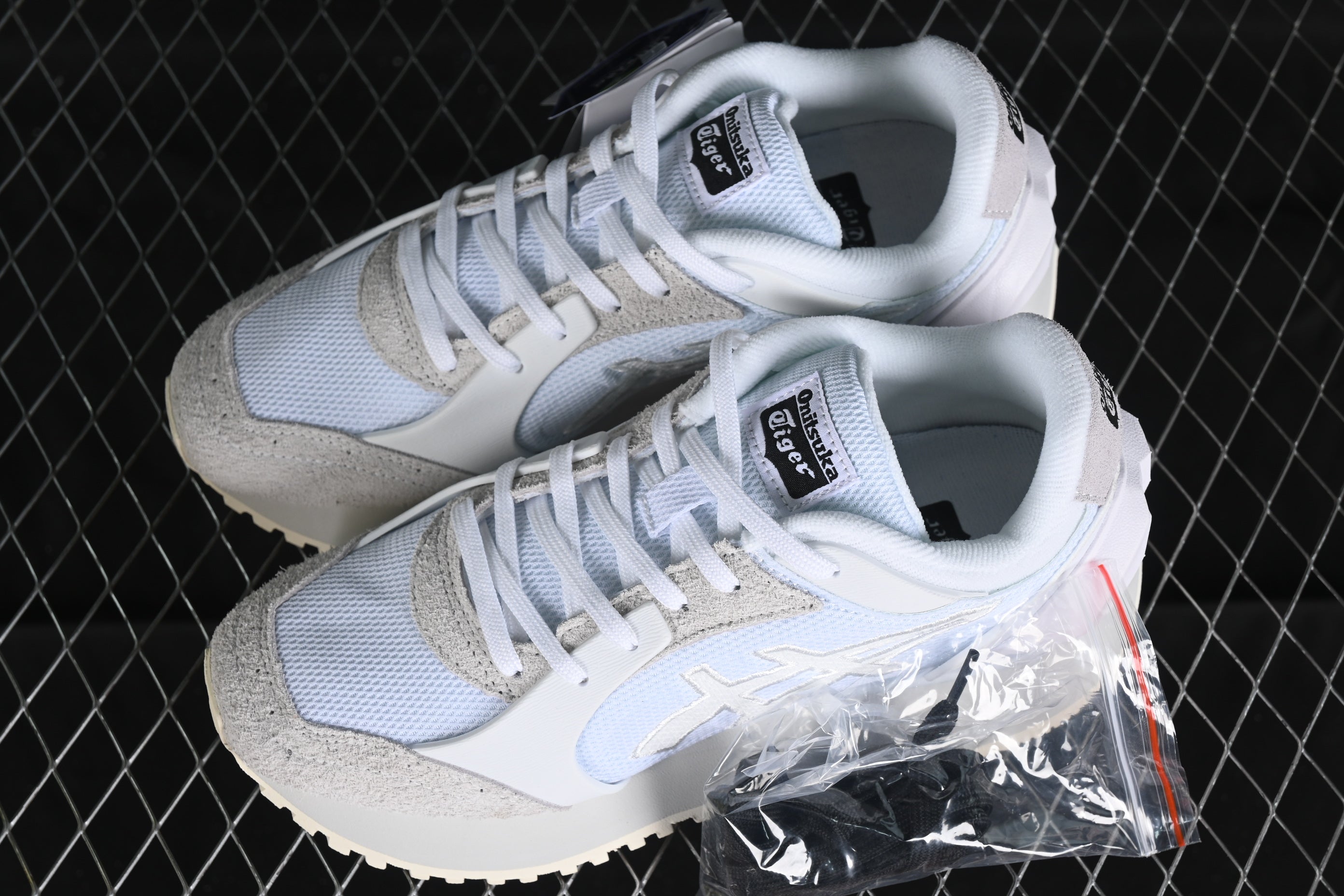 AsicsMens Onitsuka Tiger Moage Co - White