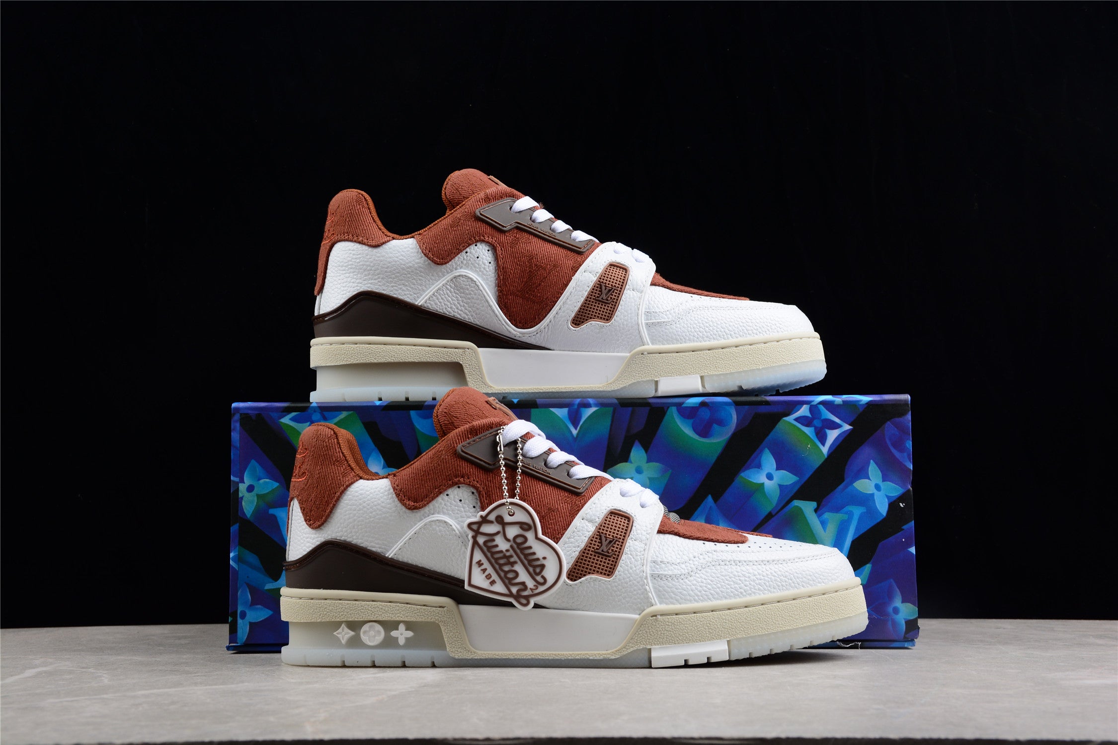 LouisVuitton Trainer- Brown