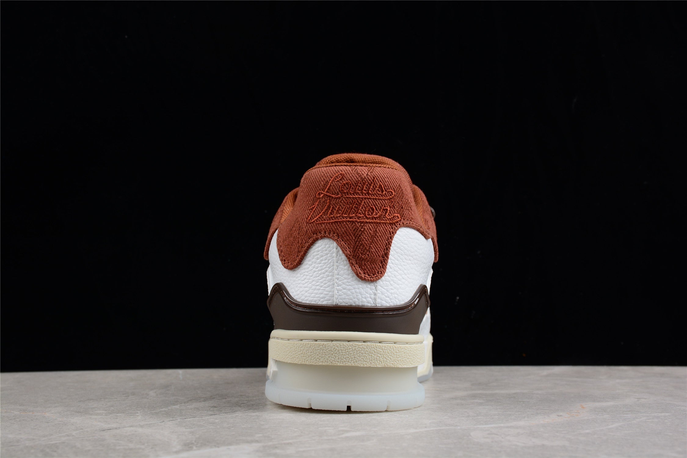 LouisVuitton Trainer Low - Brown