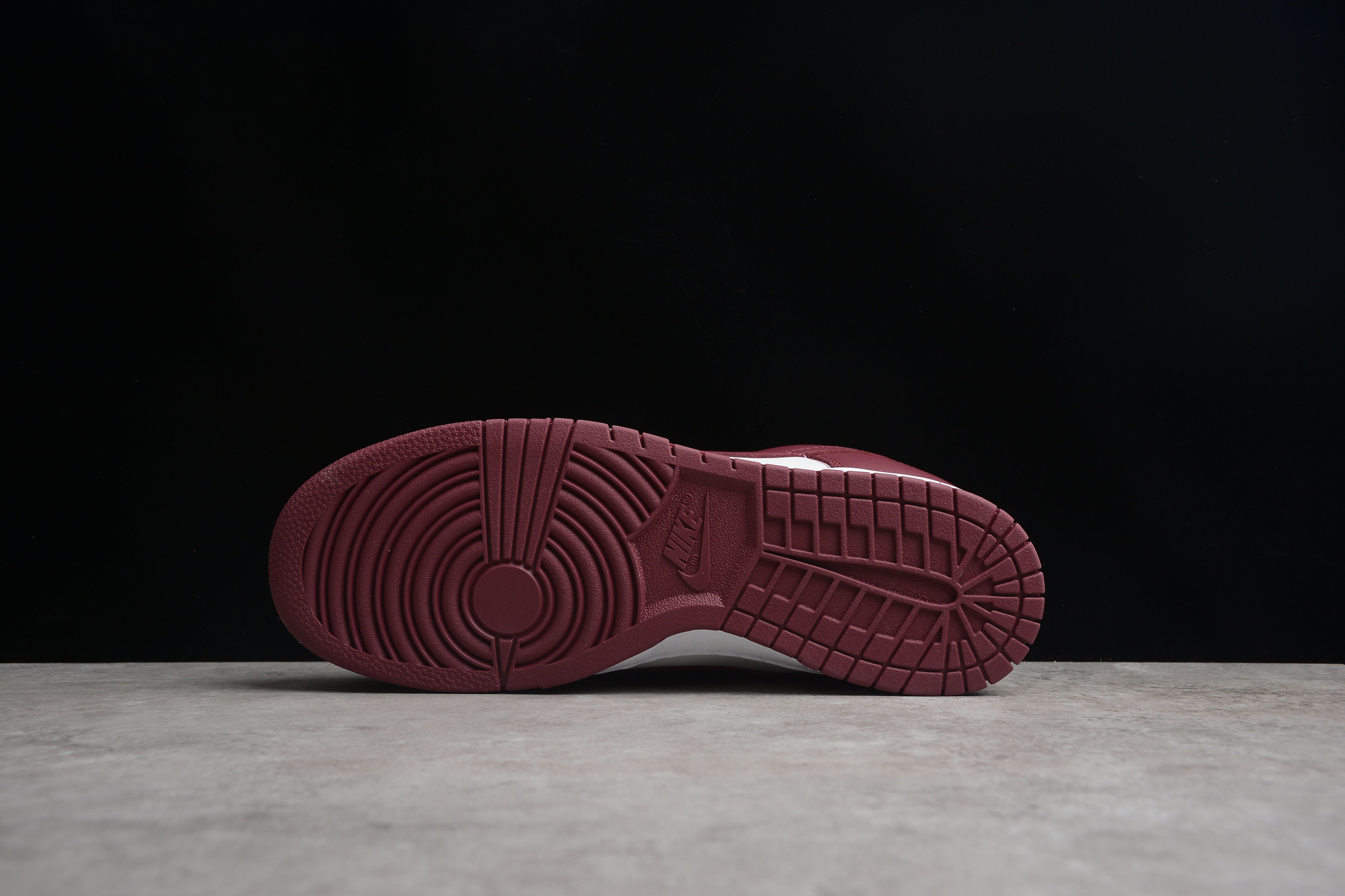 NikeMens Dunk Low - Bordeaux