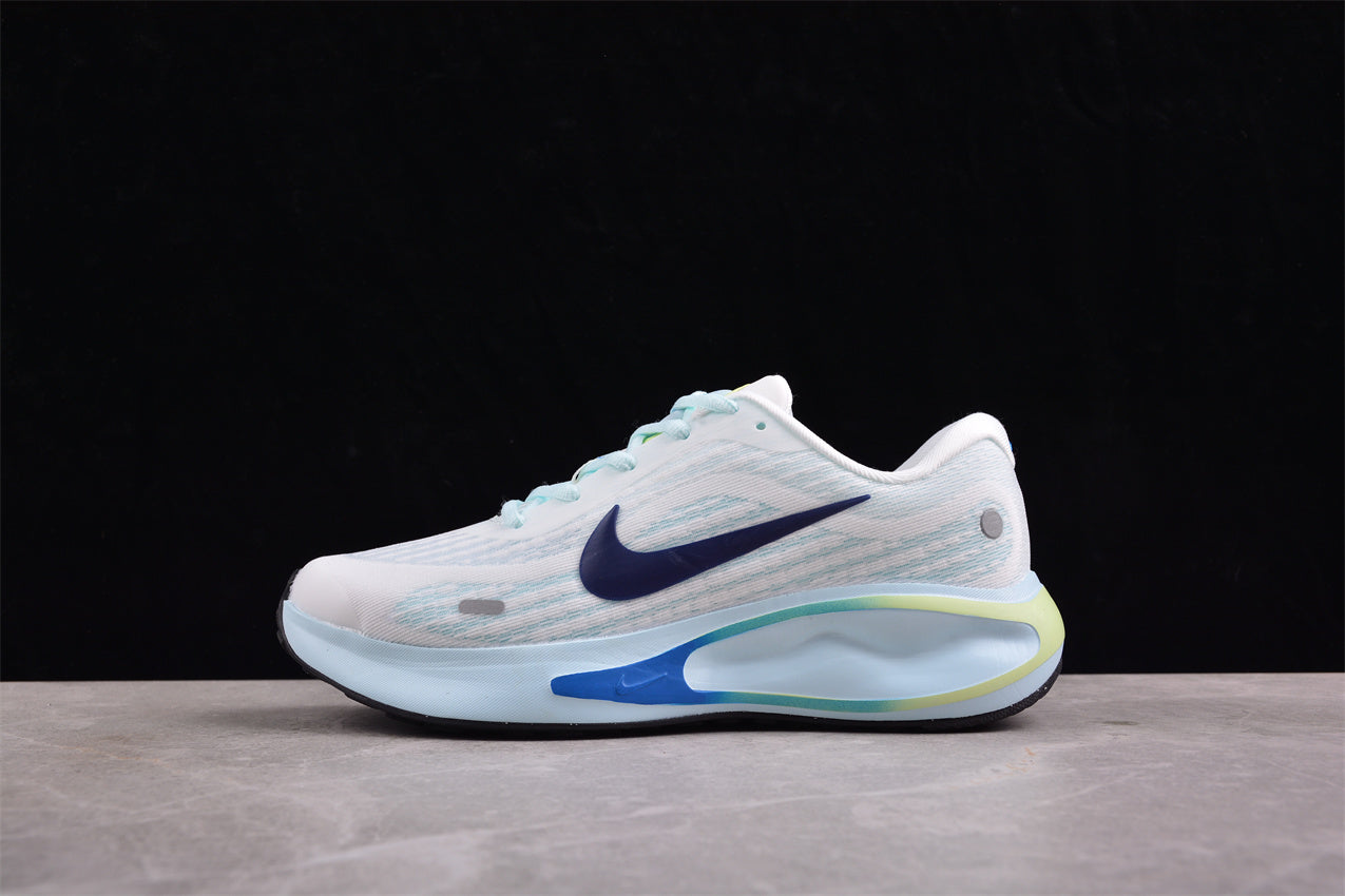 NikeMens Journey Run - Summit White/Glacier Blue