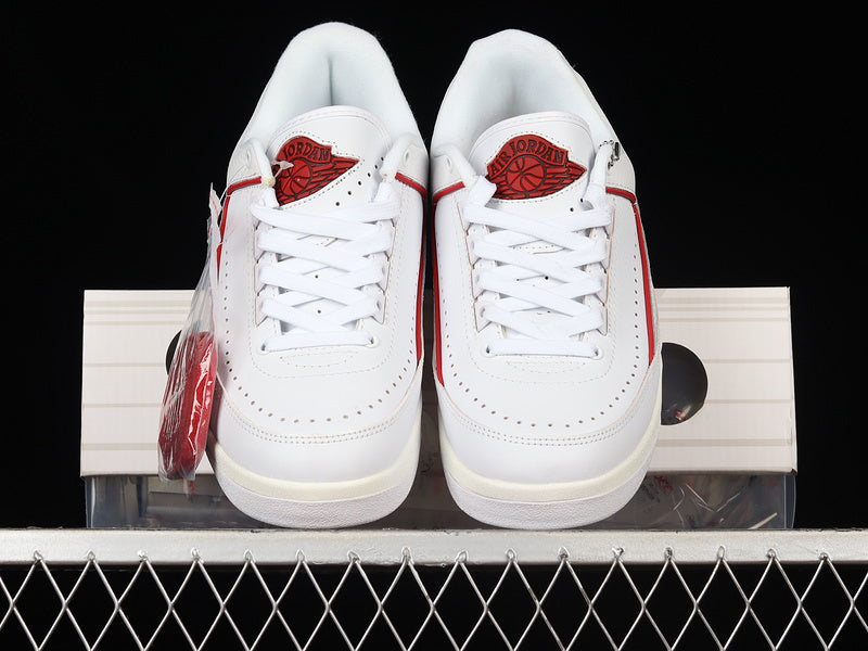 Air Jordan 2 AJ2 Retro Low - NC to Chi