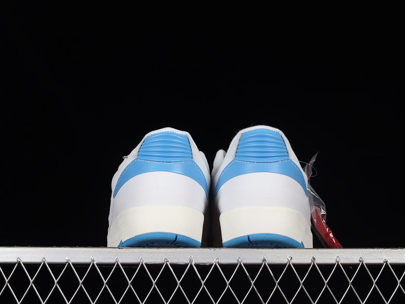 Air Jordan 2 AJ2 Retro Low - NC to Chi
