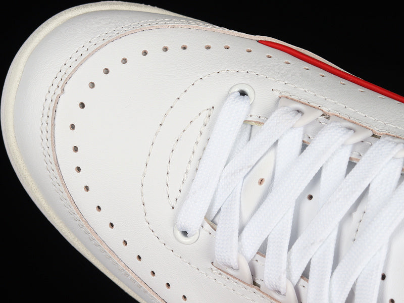 Air Jordan 2 AJ2 Retro Low - NC to Chi