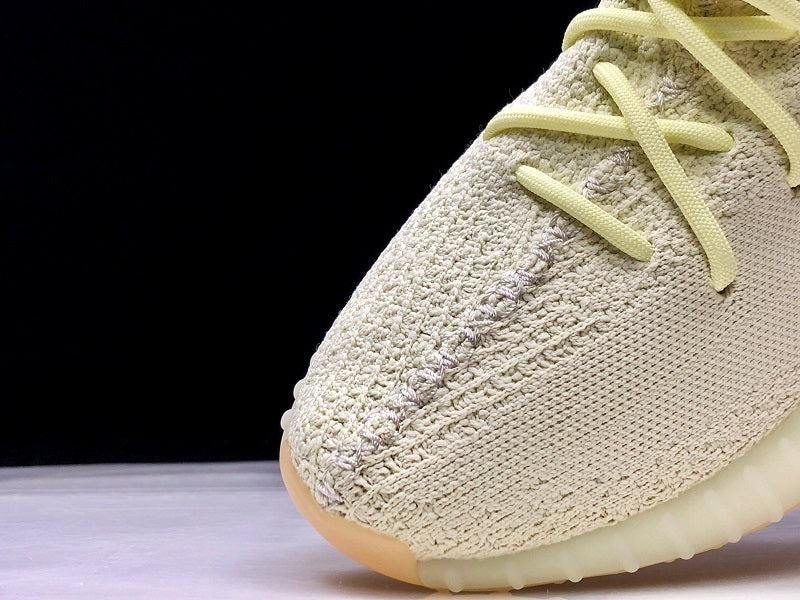 adidasUnisex Yeezy Boost 350 - Butter