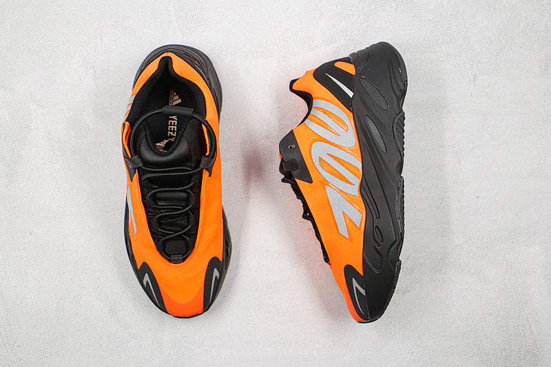 adidasUnisex Yeezy Boost 700 MNVN - Orange