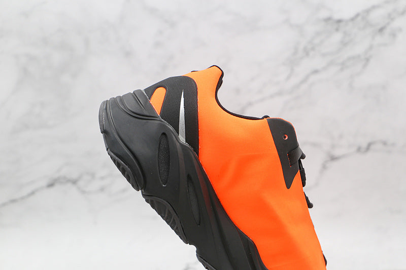 adidasUnisex Yeezy Boost 700 MNVN - Orange