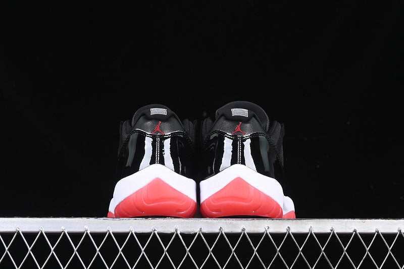 Air Jordan 11 AJ11 Low Retro - Bred