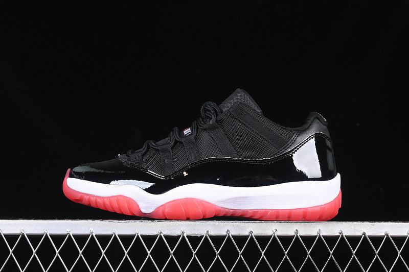 Air Jordan 11 AJ11 Low Retro - Bred