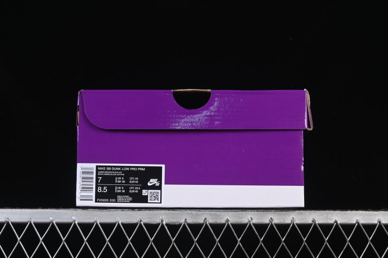 NikeUnisex SB Dunk Low - Trocadéro Gardens