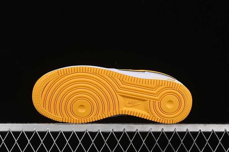 NikeUnisex Air Force 1 AF1 Low Retro - Kobe Bryant