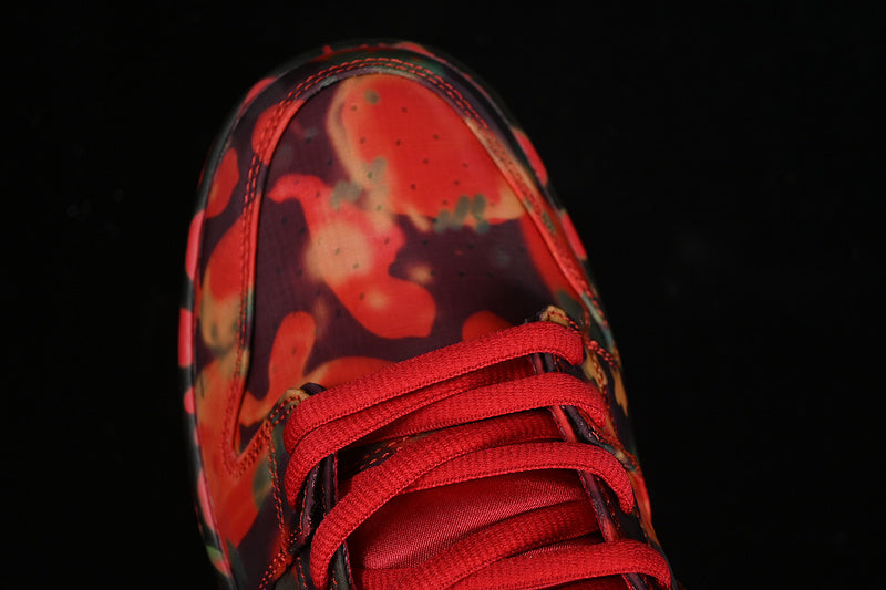 NikeUnisex SB Dunk Low - The Wizard of Oz