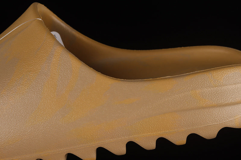 adidasUnisex Yeezy Slide - Ochre