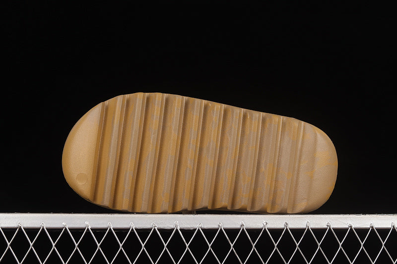 adidasUnisex Yeezy Slide - Ochre