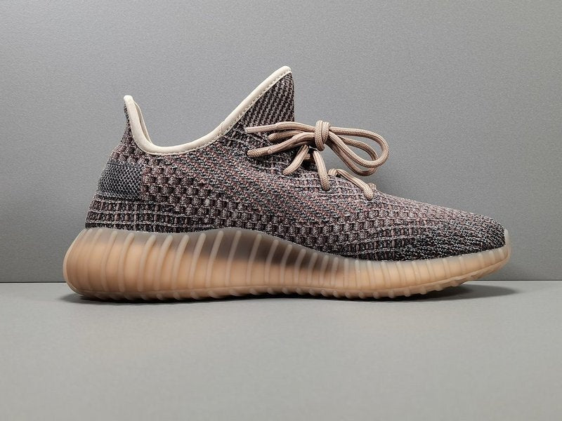 adidasOriginals YEEZY Boost 350 - Fade