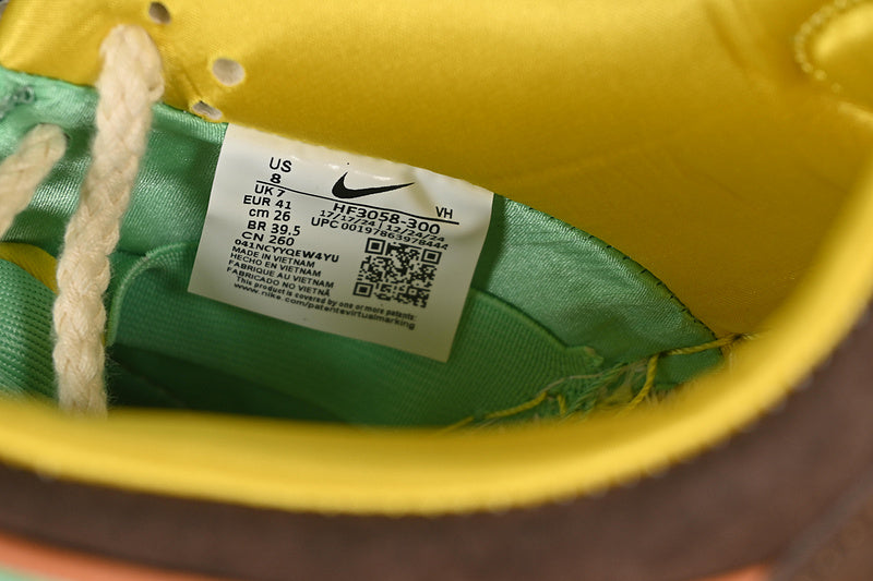 NikeUnisex SB Dunk Low - Rodeo Tourmaline